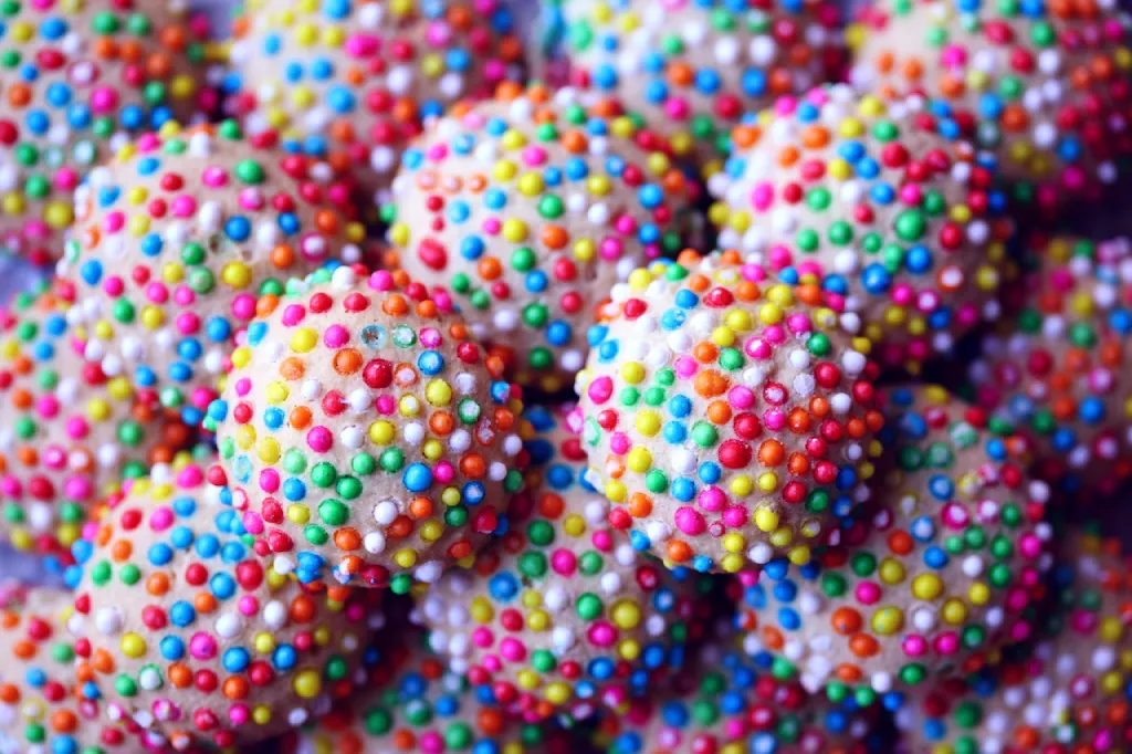 The risks associated with artificial food dyes