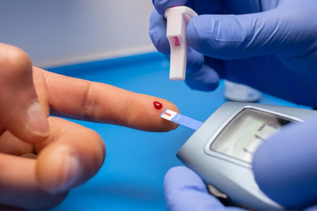 Monitoring blood glucose levels 